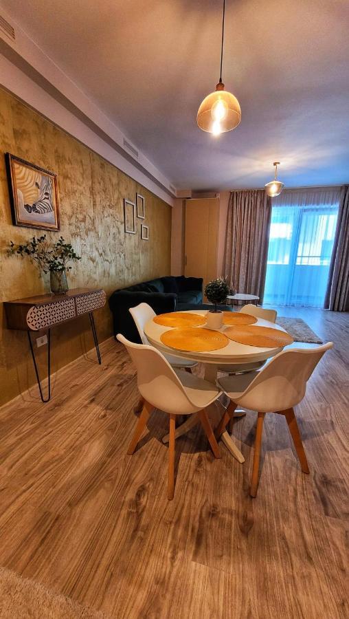 Vega Apartment By Moonlight مامايا المظهر الخارجي الصورة