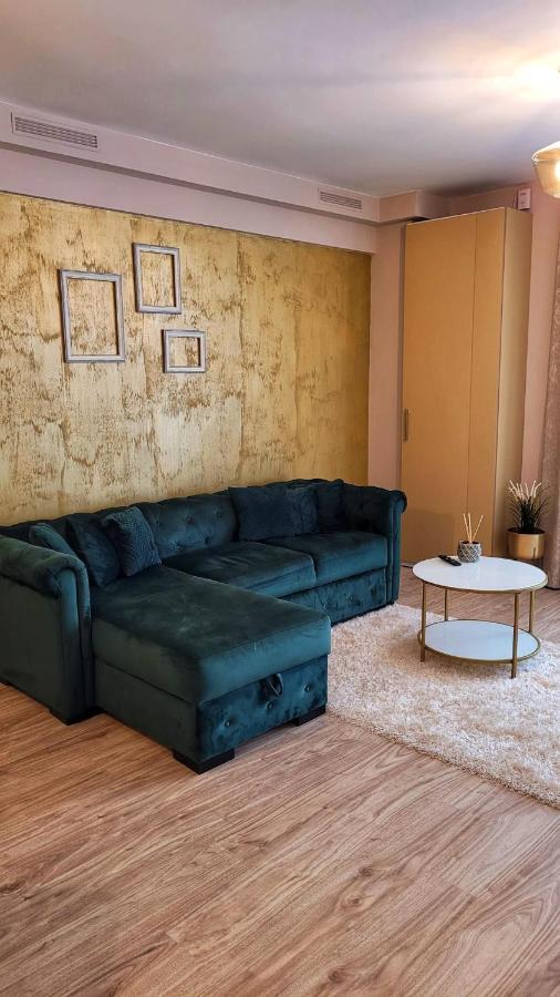 Vega Apartment By Moonlight مامايا المظهر الخارجي الصورة